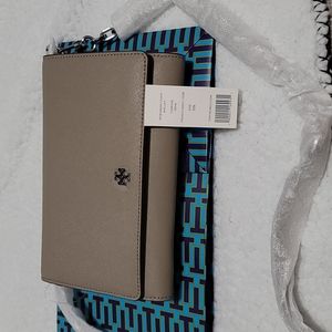 Tory Burch Robinson Chain Wallet